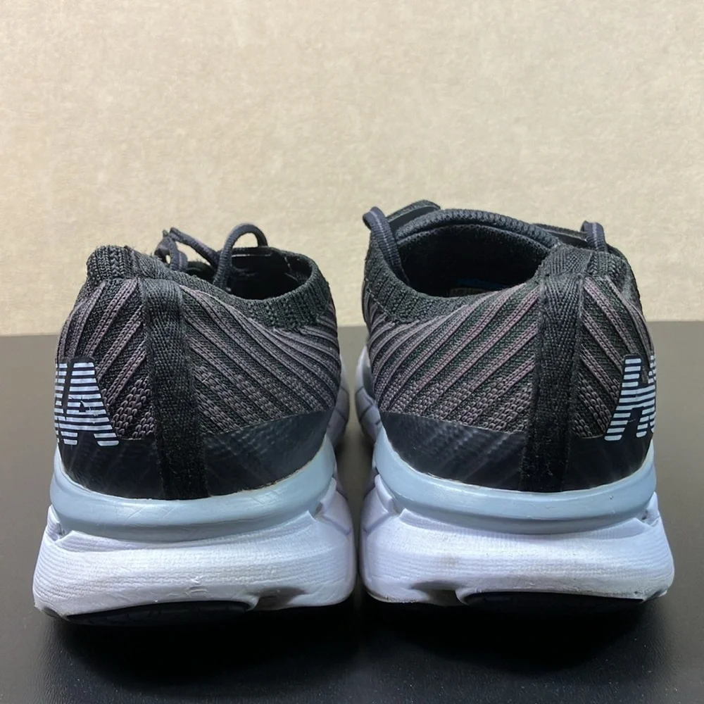 Hoka One One Clifton 5 Knit Athletic Running Sneaker Shoes Men’s size‎ 10.5